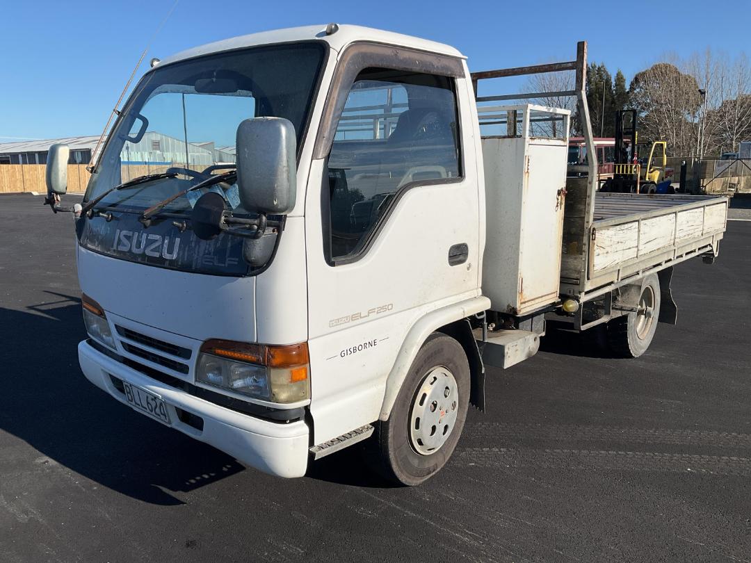 Photo '12' of Isuzu ELF 250 NKR71 TIPPER Tipper