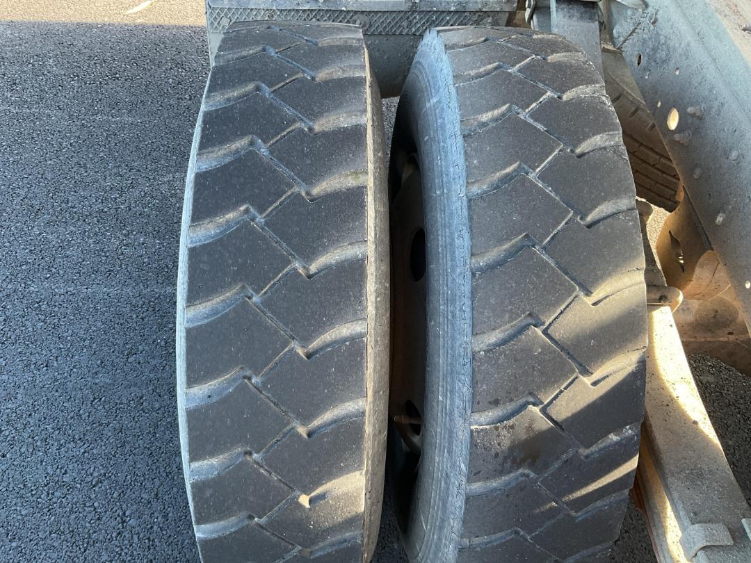 Photo '28' of Isuzu ELF 250 NKR71 TIPPER Tipper