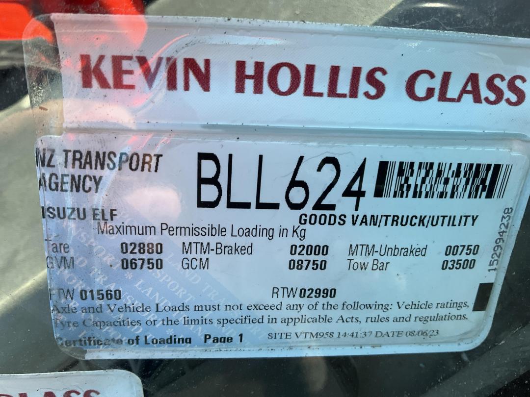 Photo '31' of Isuzu ELF 250 NKR71 TIPPER Tipper