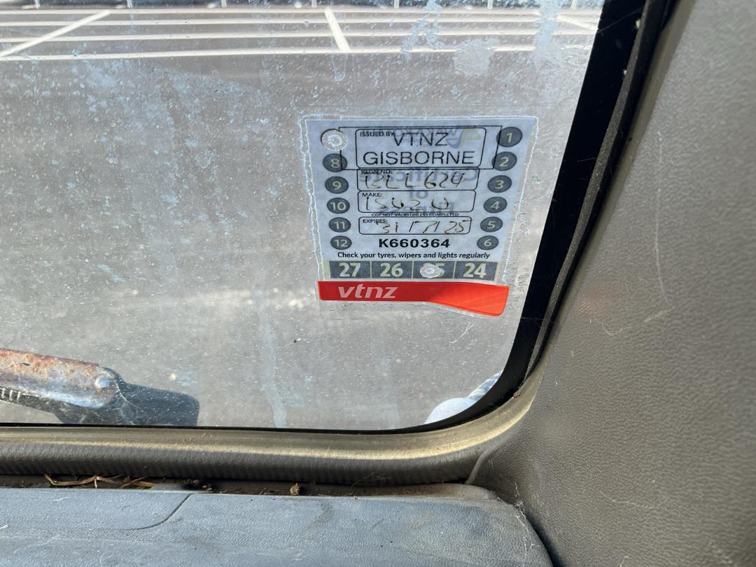 Photo '32' of Isuzu ELF 250 NKR71 TIPPER Tipper