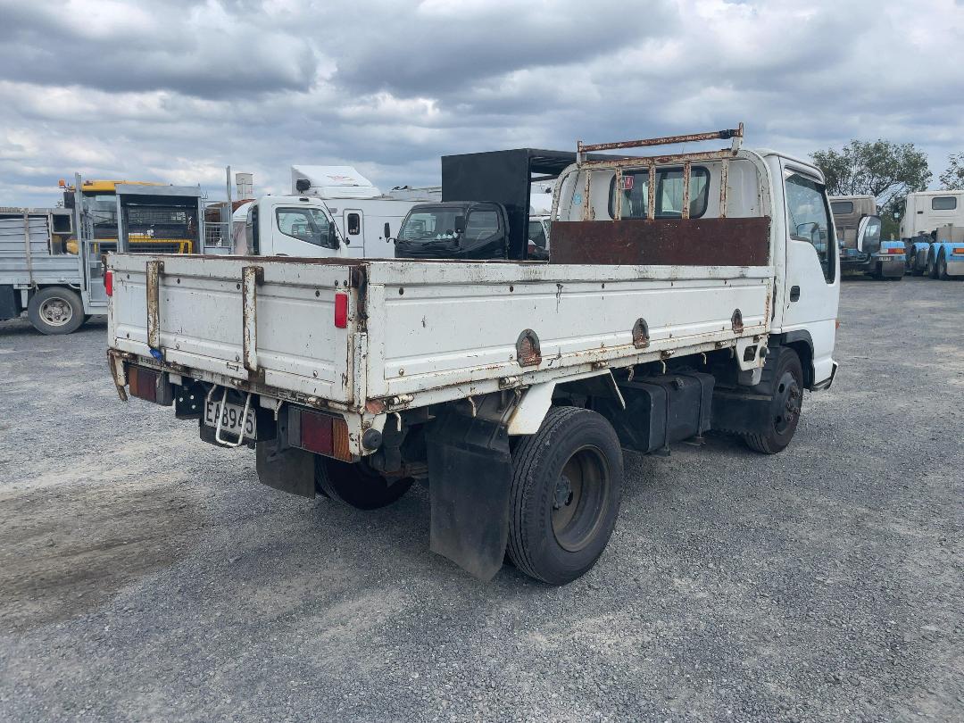 Photo '4' of Isuzu ELF 4x2 Flat Deck