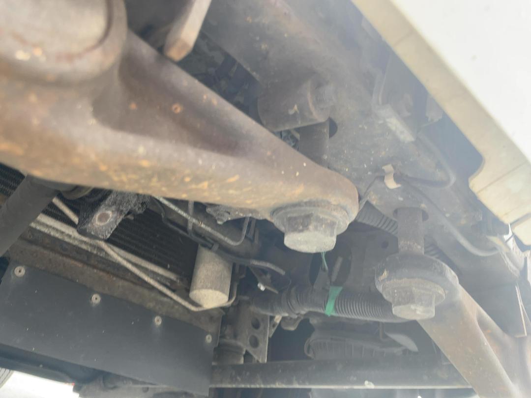 Photo '24' of Isuzu ELF 4x2 Flat Deck