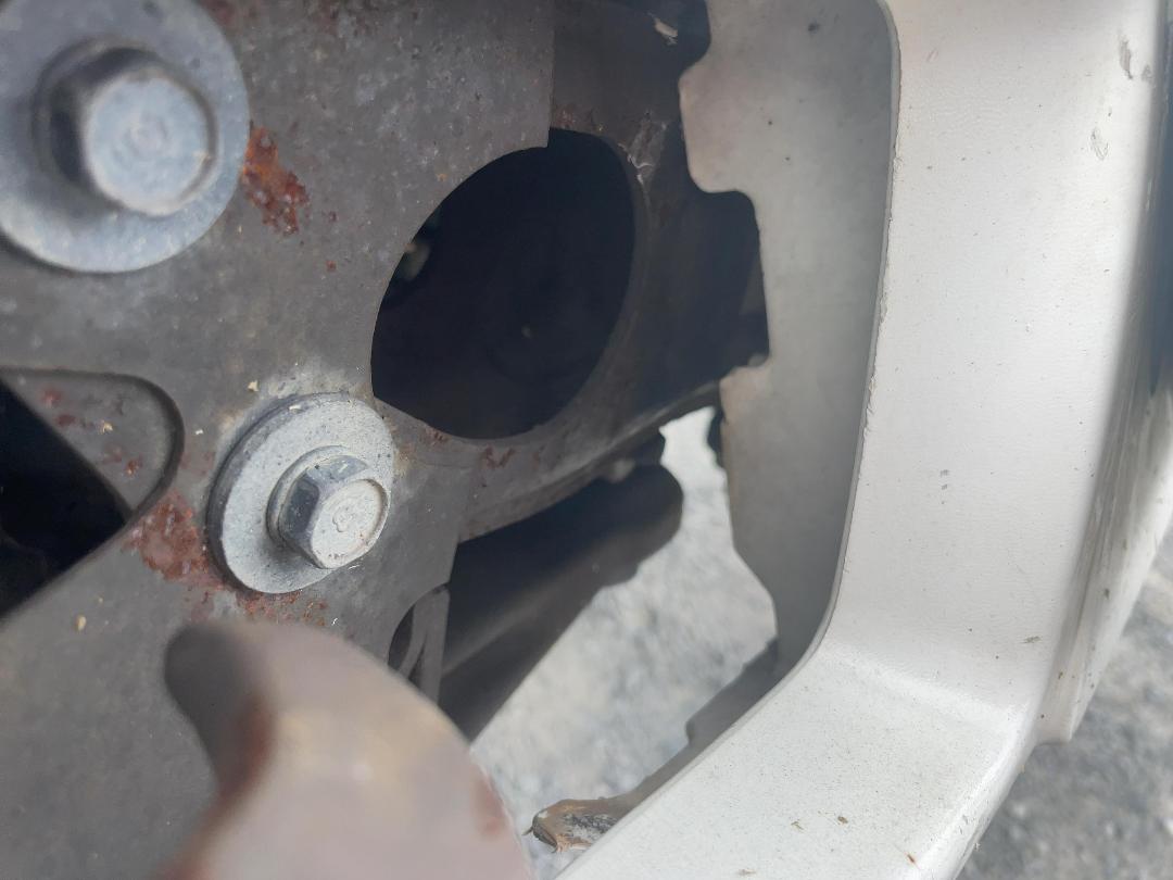 Photo '25' of Isuzu ELF 4x2 Flat Deck