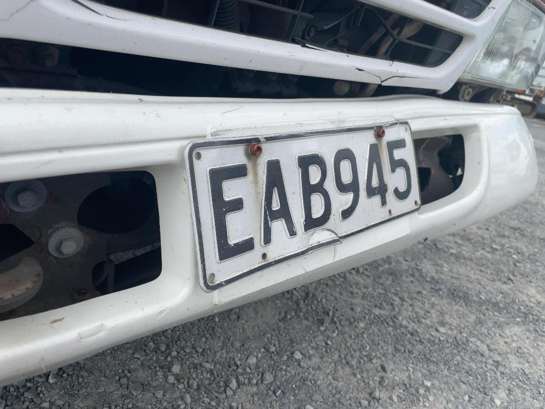 Photo '26' of Isuzu ELF 4x2 Flat Deck