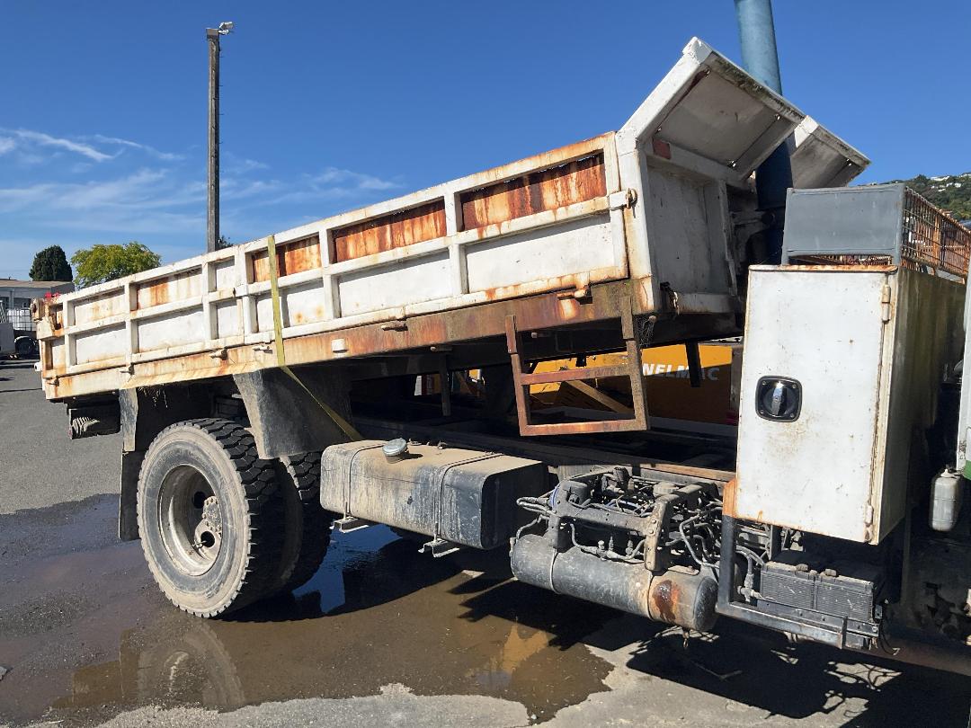 Photo '5' of Isuzu Forward FLAT DECK Flat Deck Photo '5' of Isuzu Forward FLAT DECK Flat Deck