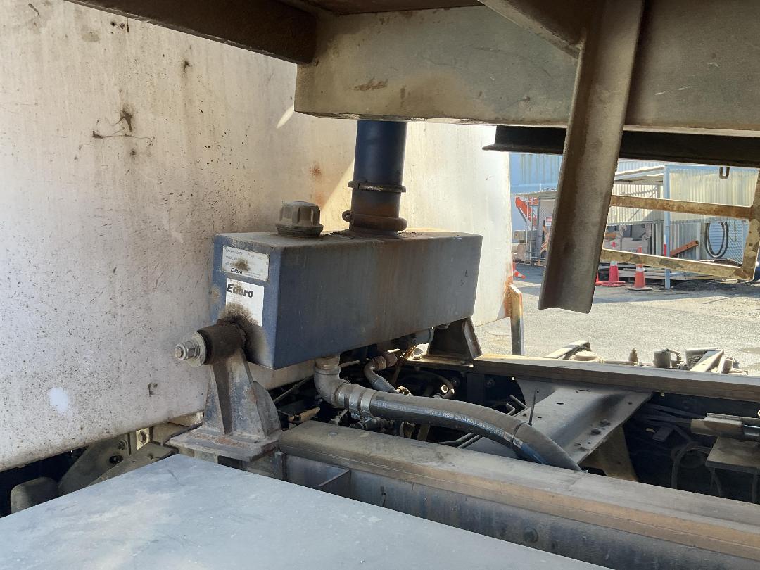 Photo '15' of Isuzu Forward FLAT DECK Flat Deck Photo '15' of Isuzu Forward FLAT DECK Flat Deck