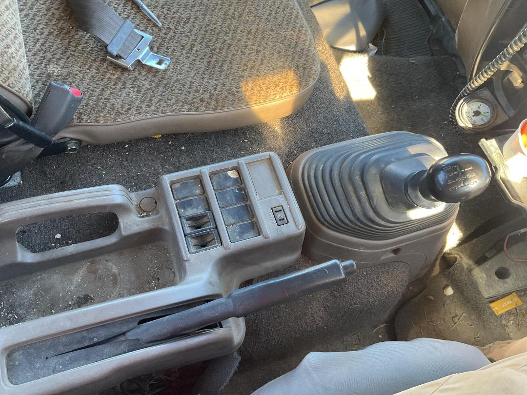 Photo '26' of Isuzu Forward FLAT DECK Flat Deck Photo '26' of Isuzu Forward FLAT DECK Flat Deck