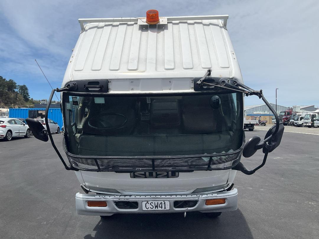 Photo '14' of Isuzu Forward Tipper Photo '14' of Isuzu Forward Tipper