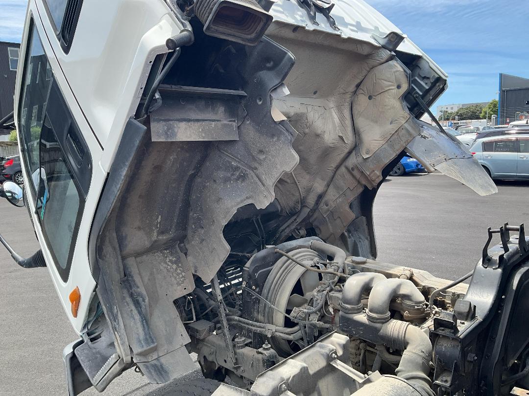 Photo '21' of Isuzu Forward Tipper Photo '21' of Isuzu Forward Tipper