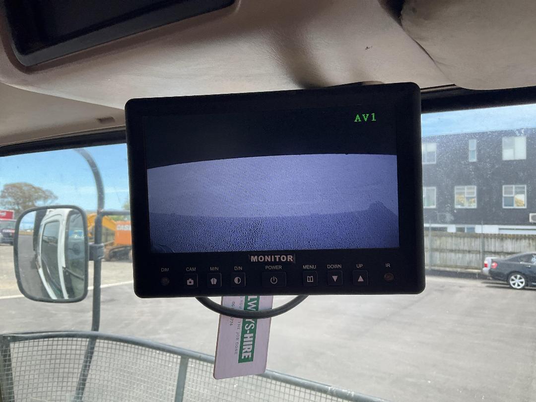 Photo '18' of Isuzu Forward Tipper Photo '18' of Isuzu Forward Tipper