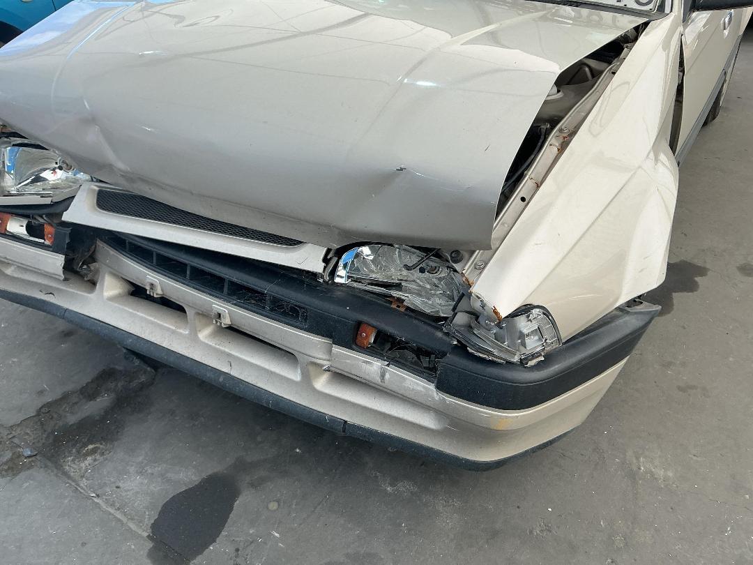 Photo '7' of Mazda 323 GLX