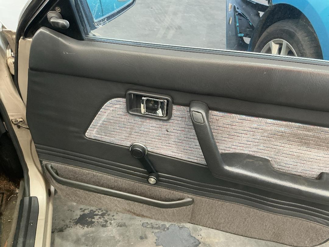 Photo '25' of Mazda 323 GLX