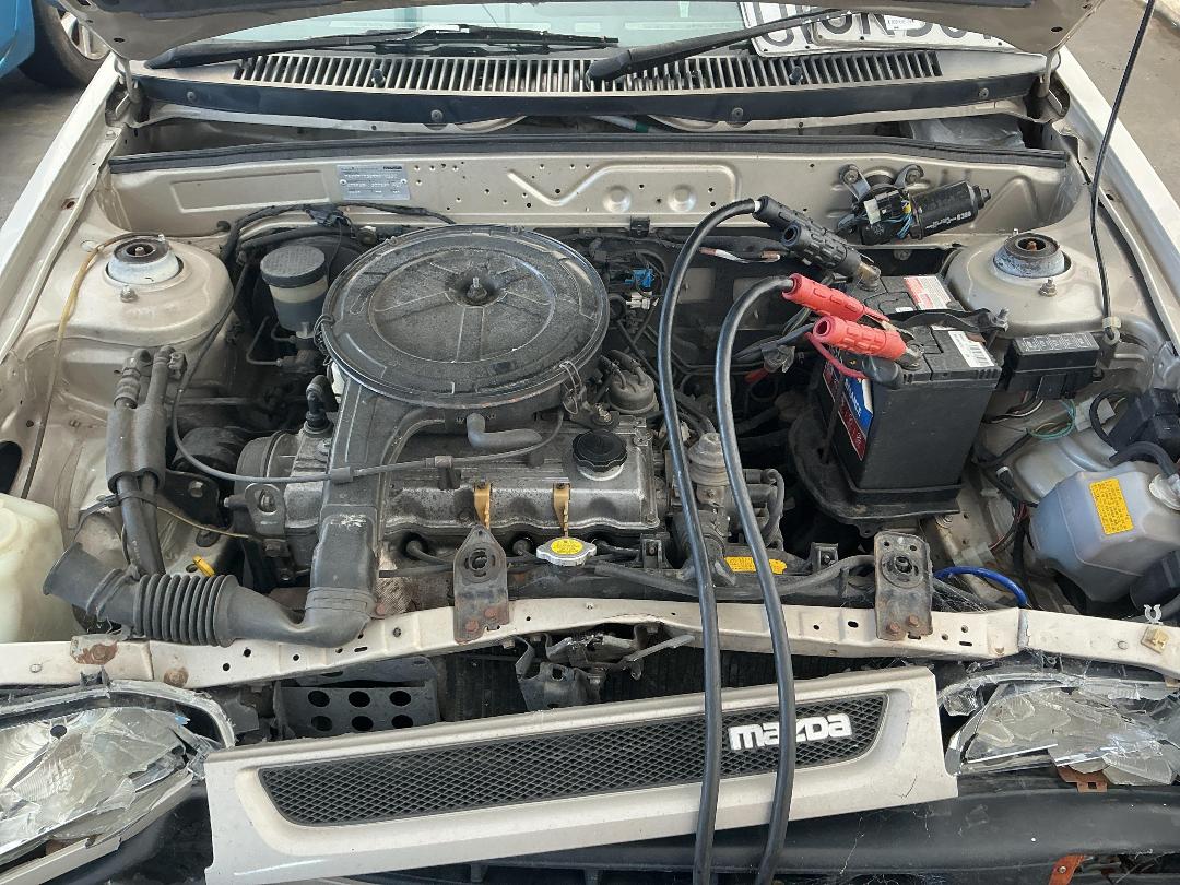 Photo '30' of Mazda 323 GLX