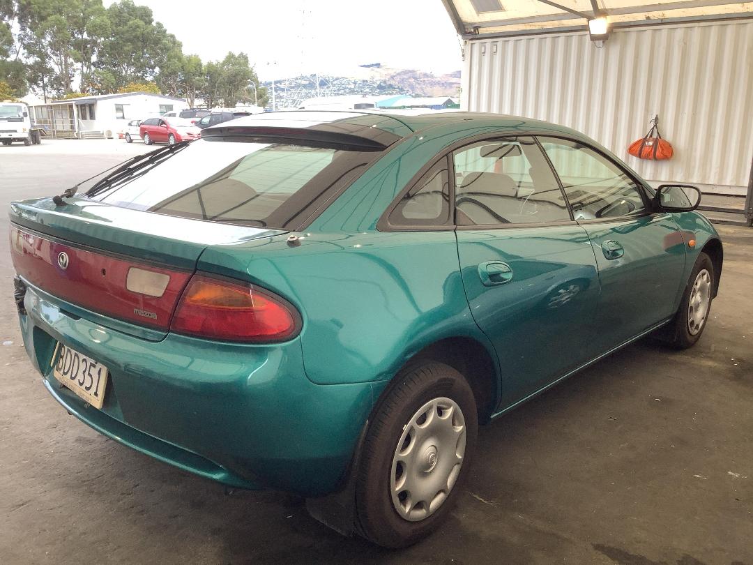 Photo '4' of Mazda Lantis