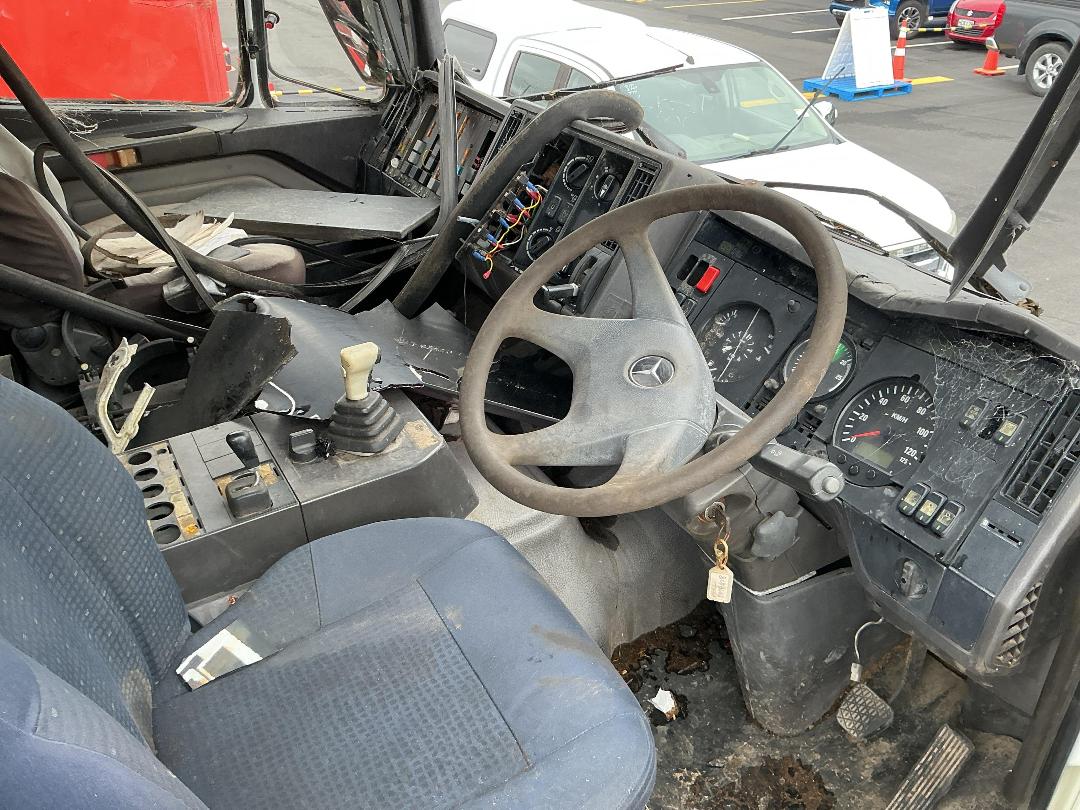 Photo '11' of Mercedes-Benz 2538 Tipper