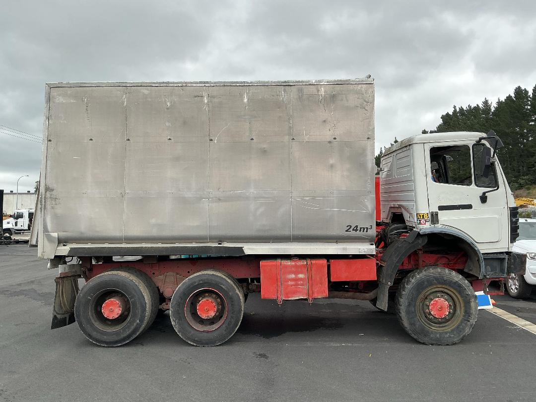 Photo '3' of Mercedes-Benz 2538 Tipper