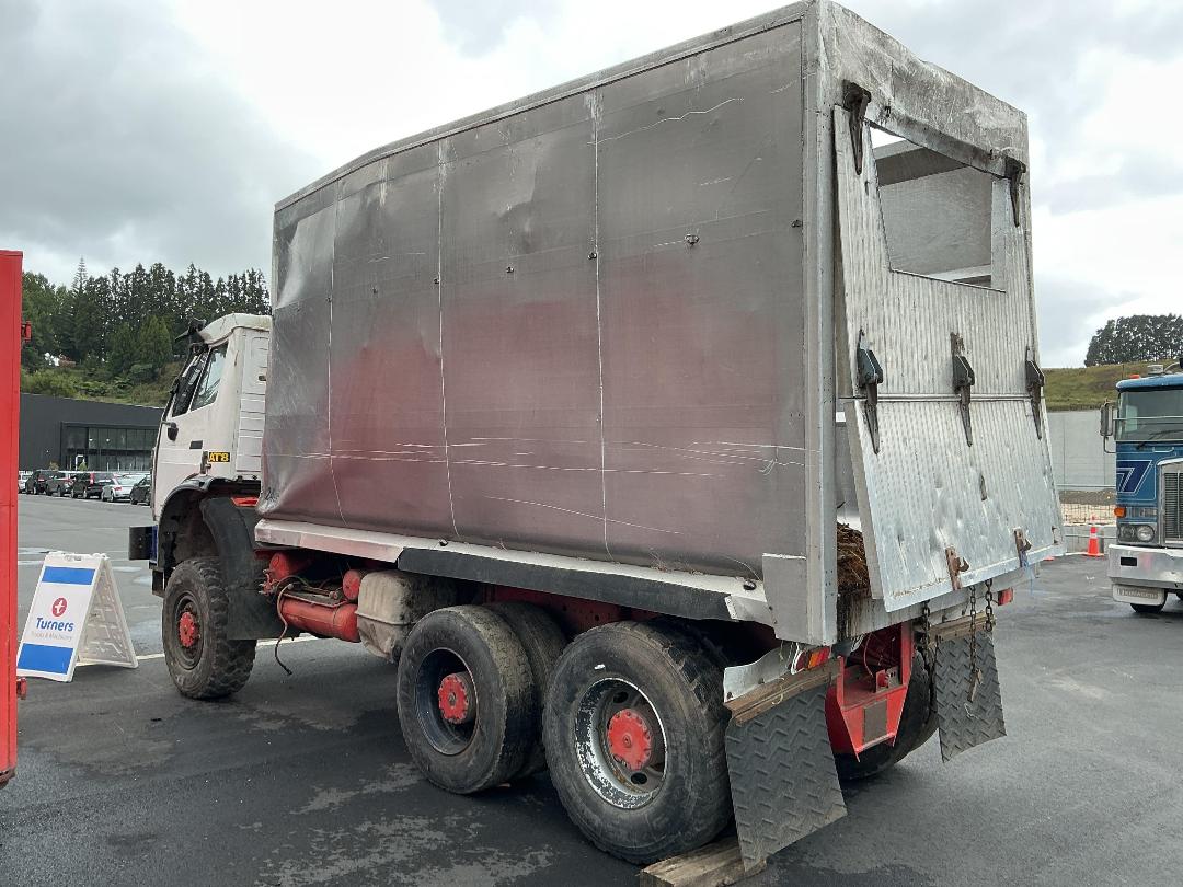 Photo '7' of Mercedes-Benz 2538 Tipper
