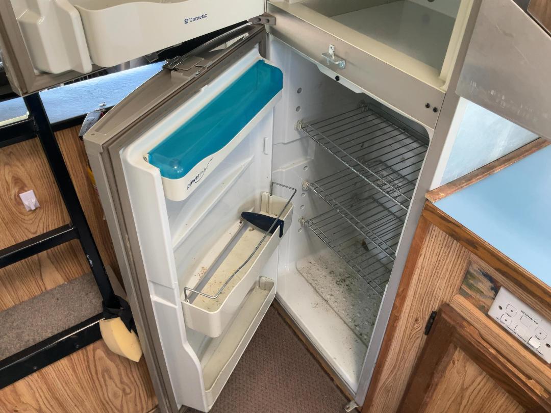 Photo '22' of Mitsubishi Canter FE091C Camper VAN Motorhome