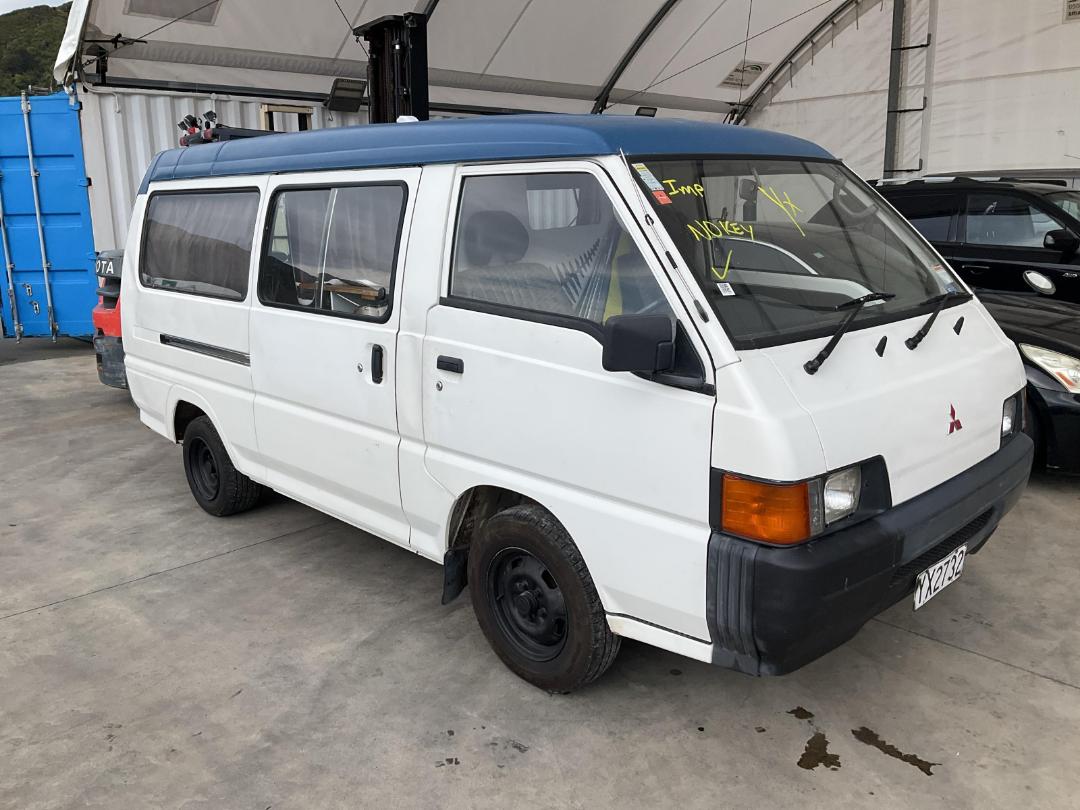 Damaged Mitsubishi Delica 1996 in Wellington Seaview at Turners