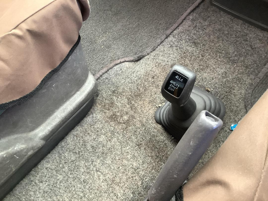 Photo '18' of Mitsubishi Delica Space Gear Photo '18' of Mitsubishi Delica Space Gear