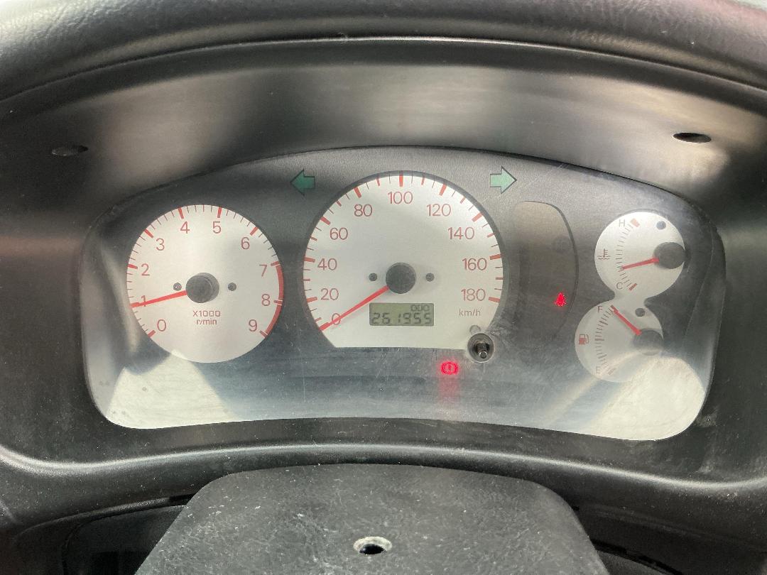 Photo '21' of Mitsubishi Lancer