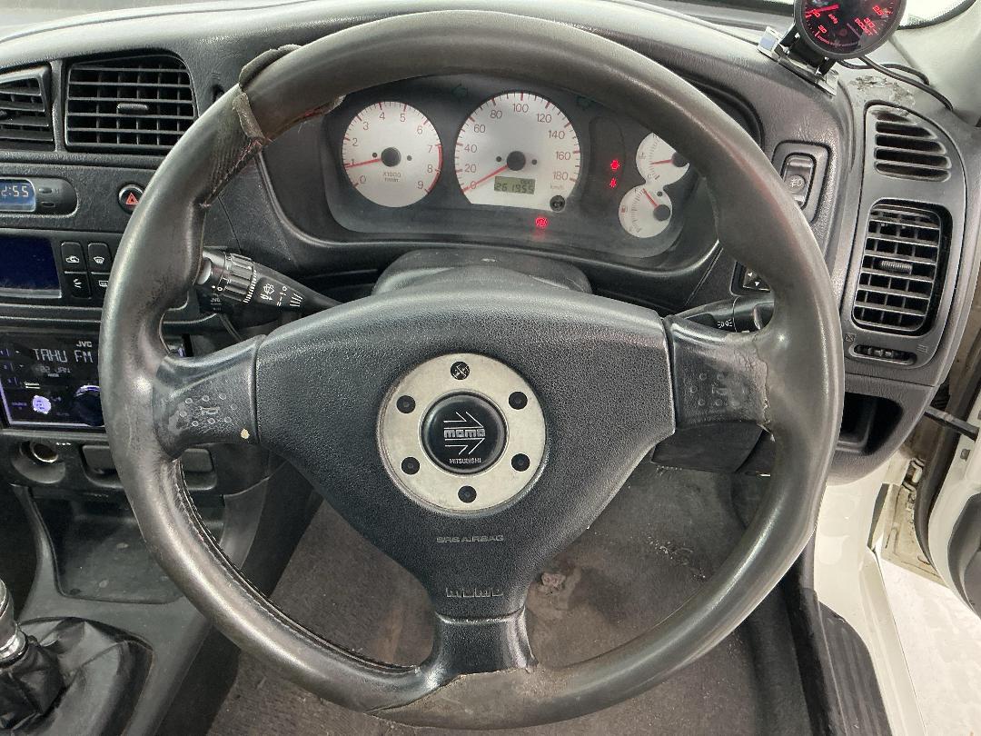 Photo '23' of Mitsubishi Lancer