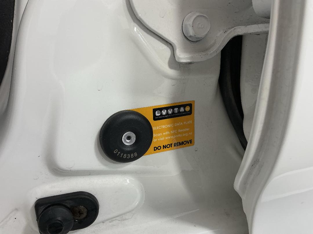 Photo '30' of Mitsubishi Lancer