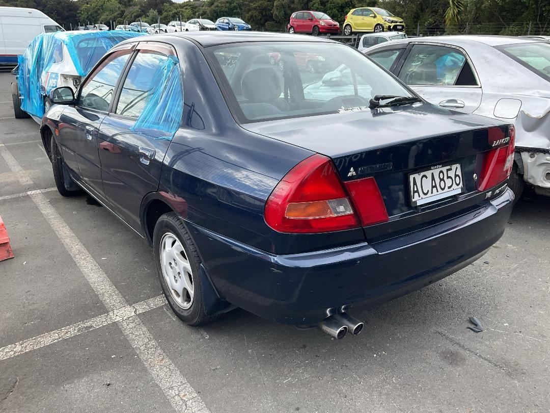 Photo '3' of Mitsubishi Lancer