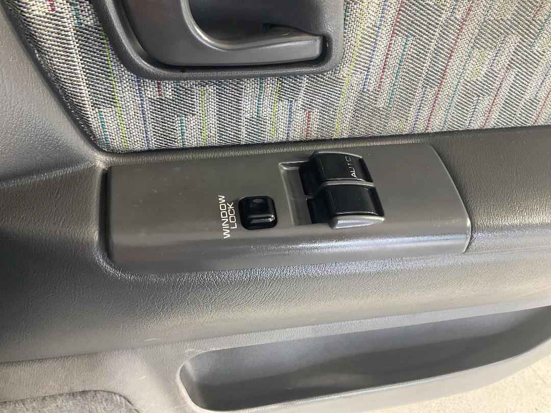 Photo '28' of Mitsubishi RVR Photo '28' of Mitsubishi RVR