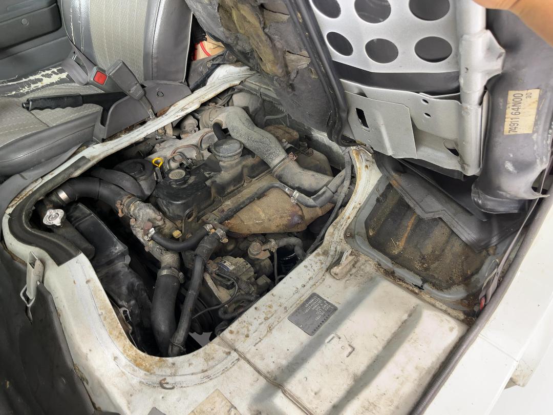 Photo '13' of Nissan Caravan