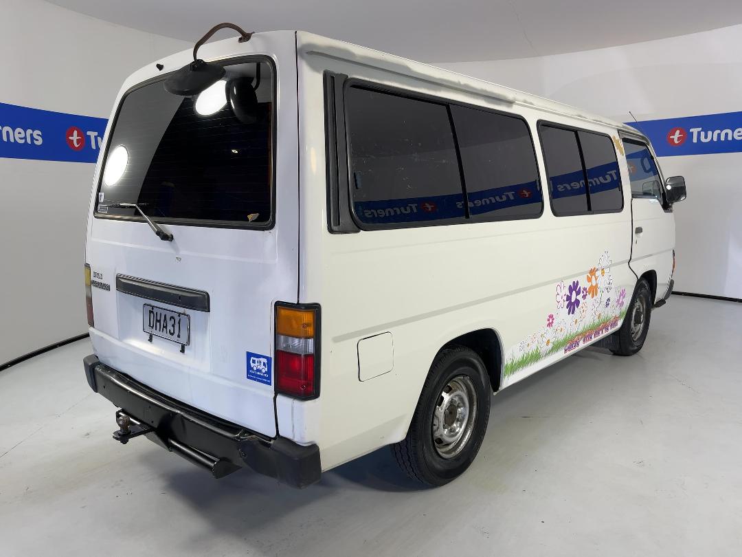 Photo '7' of Nissan Caravan