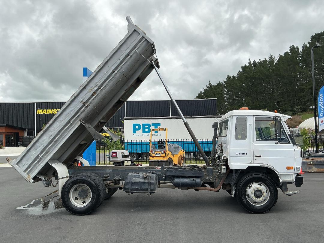 Photo '12' of Nissan Diesel CP210 SWB 10SPD 4X2 Tipper