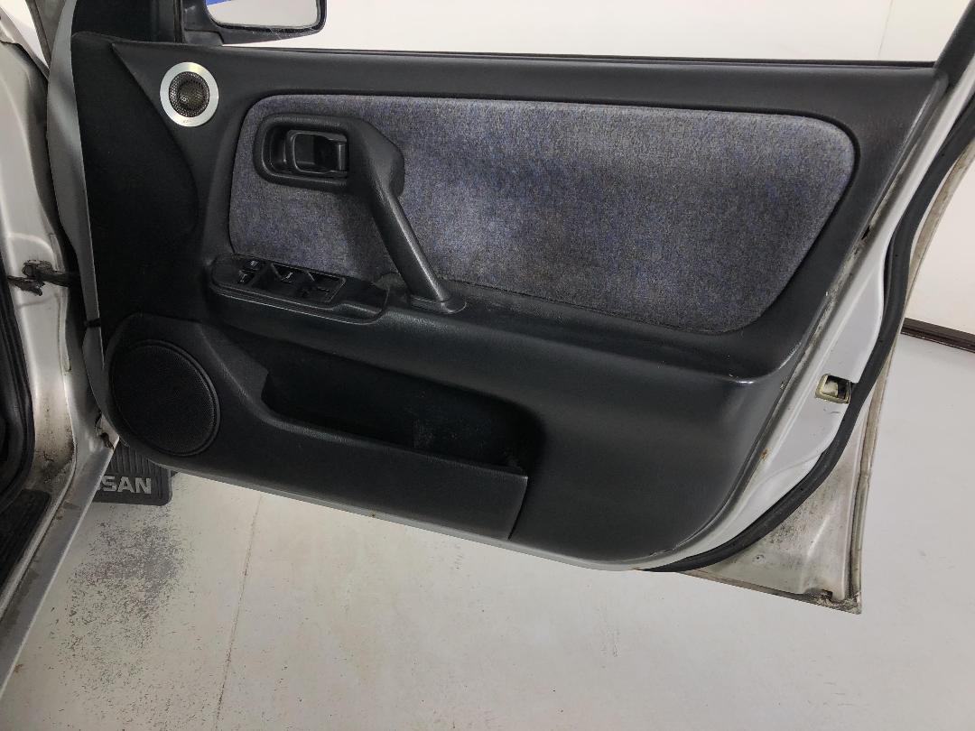 Photo '13' of Nissan Primera Photo '13' of Nissan Primera