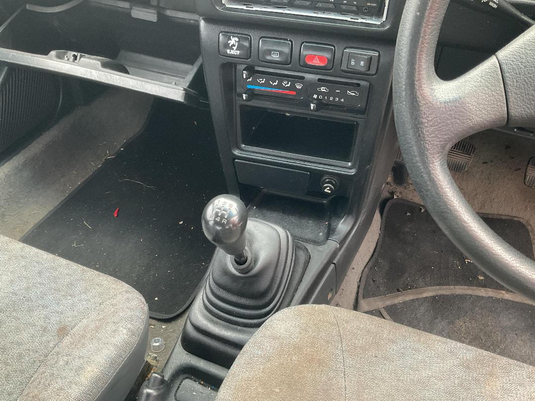 Photo '9' of Nissan Sentra Q Photo '9' of Nissan Sentra Q