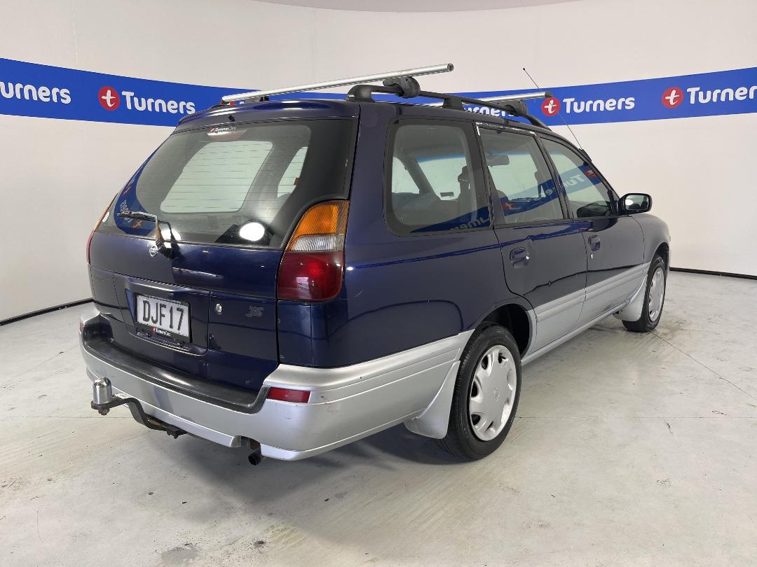 Photo '7' of Nissan Wingroad