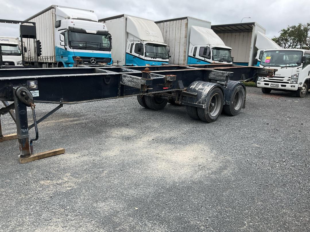 Photo '3' of STEELBRO SBSK33 SBS676 Skeletal Semi Photo '3' of STEELBRO SBSK33 SBS676 Skeletal Semi