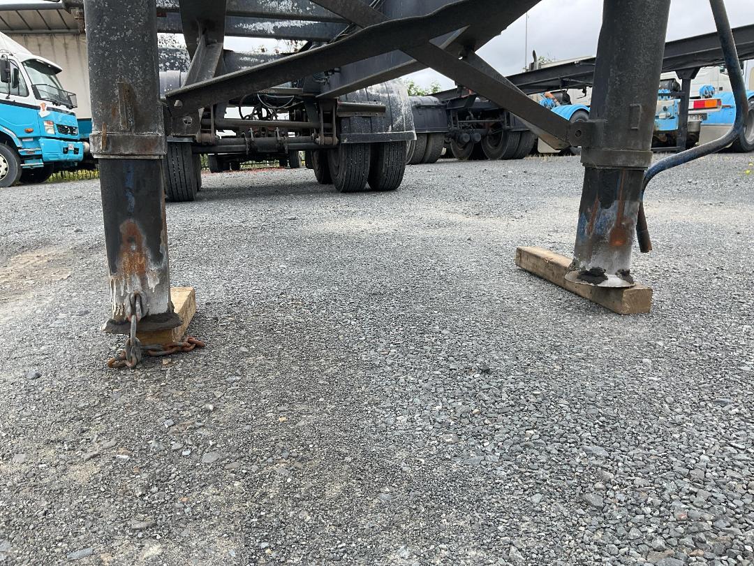 Photo '12' of STEELBRO SBSK33 SBS676 Skeletal Semi Photo '12' of STEELBRO SBSK33 SBS676 Skeletal Semi