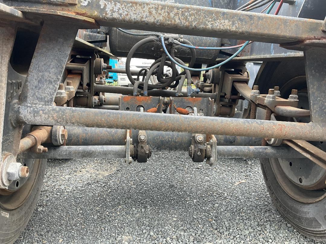 Photo '24' of STEELBRO SBSK33 SBS676 Skeletal Semi Photo '24' of STEELBRO SBSK33 SBS676 Skeletal Semi