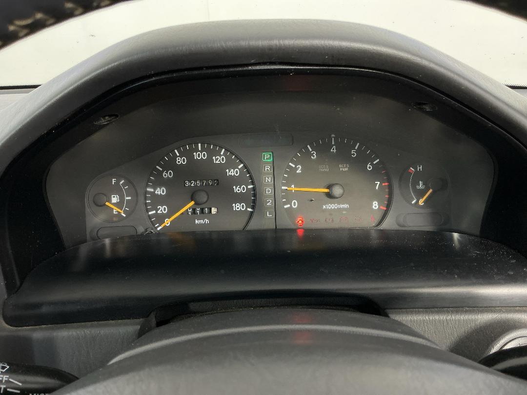 Photo '21' of Toyota Camry Photo '21' of Toyota Camry