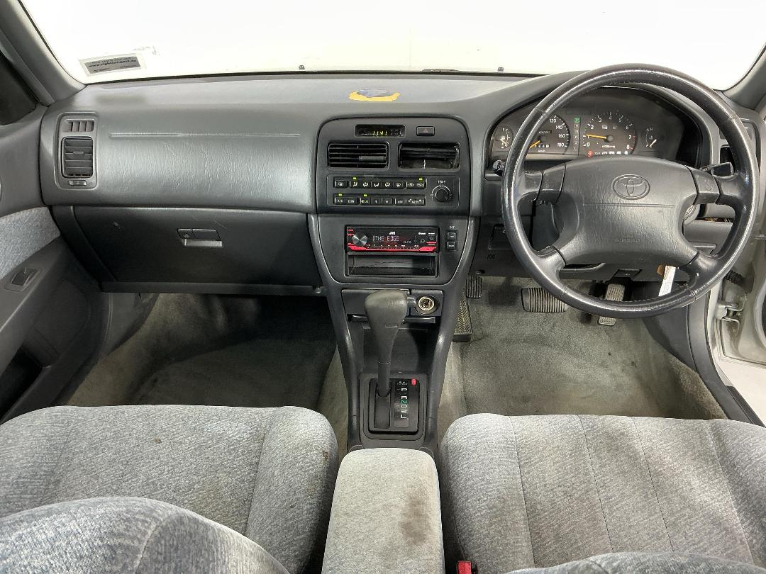 Photo '17' of Toyota Camry Photo '17' of Toyota Camry