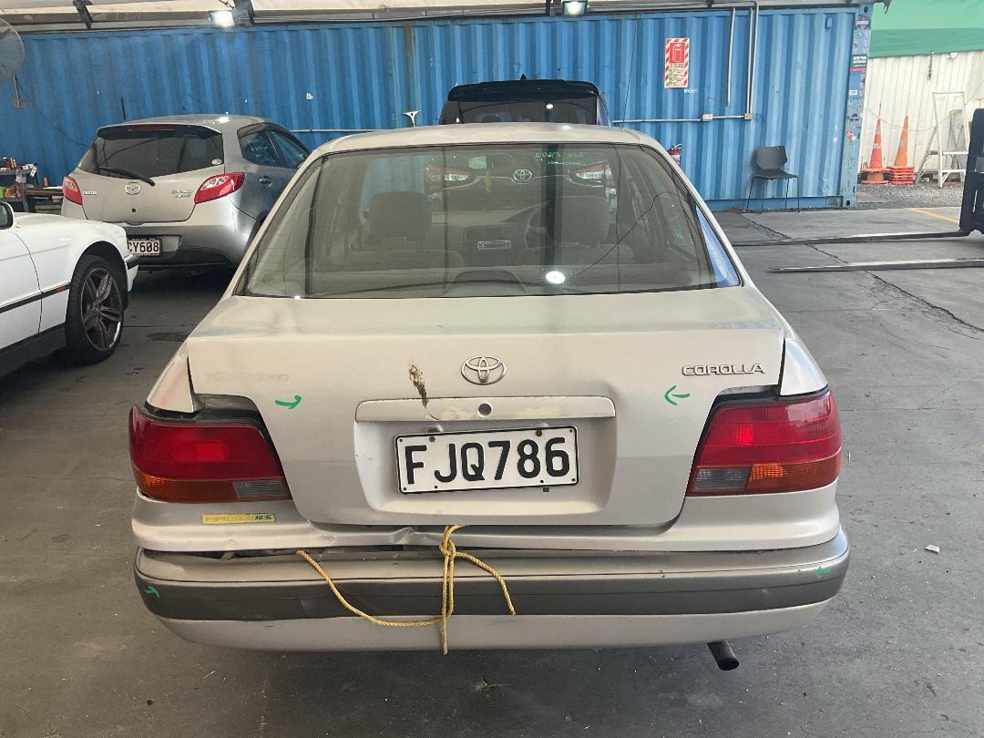 Photo '4' of Toyota Corolla XE-Saloon