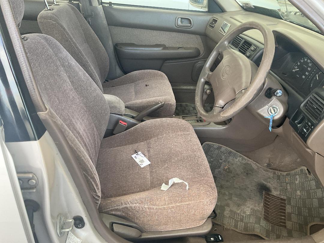 Photo '7' of Toyota Corolla XE-Saloon