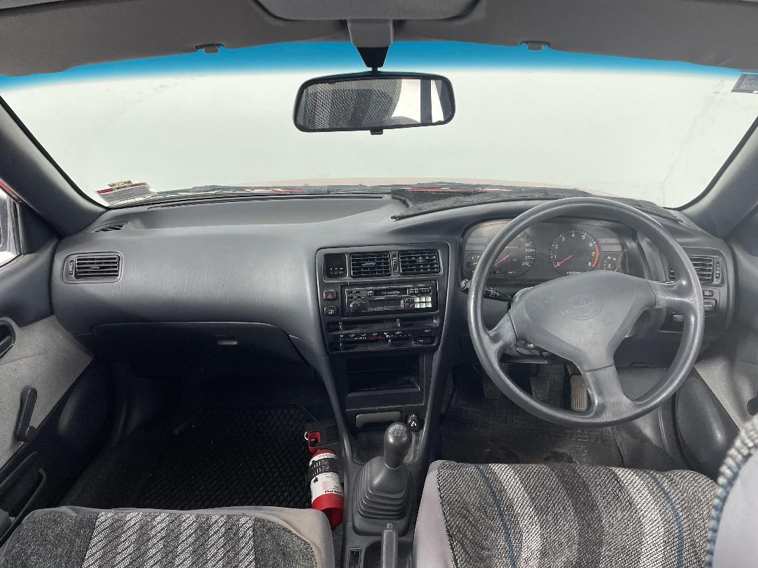 Photo '17' of Toyota Corolla