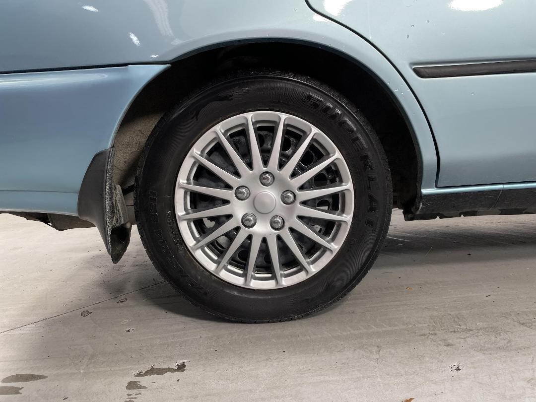 Photo '12' of Toyota Corolla