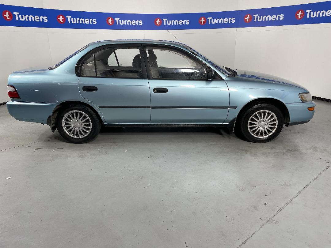 Photo '23' of Toyota Corolla