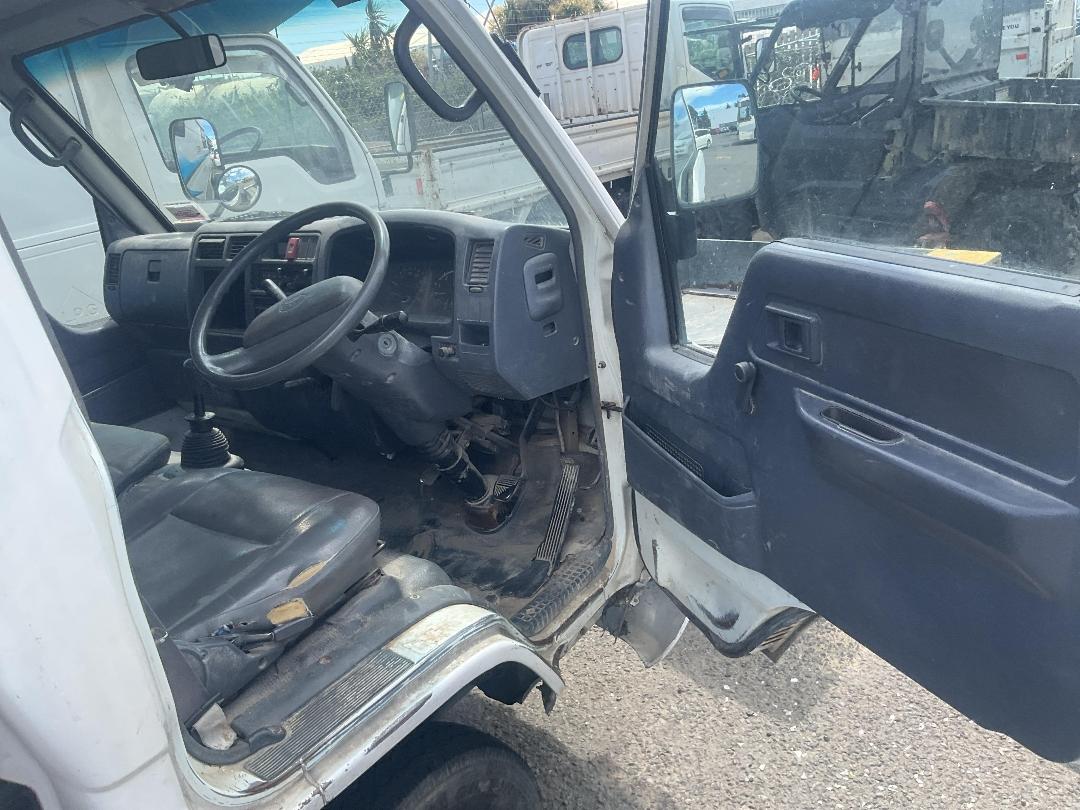 Photo '11' of Toyota Dyna Flat Deck Photo '11' of Toyota Dyna Flat Deck