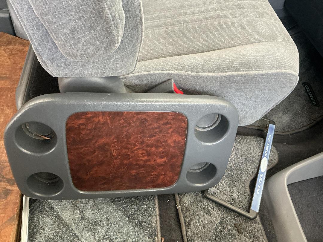 Photo '16' of Toyota Granvia Photo '16' of Toyota Granvia