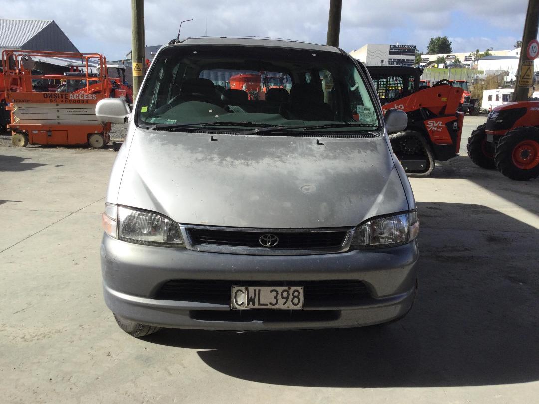 Photo '2' of Toyota Granvia Photo '2' of Toyota Granvia