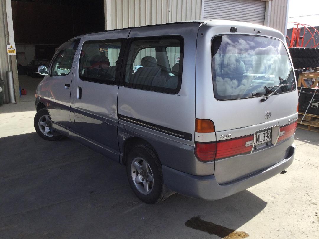 Photo '5' of Toyota Granvia Photo '5' of Toyota Granvia