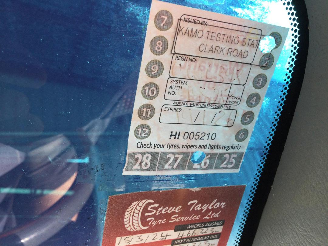 Photo '22' of Toyota Granvia Photo '22' of Toyota Granvia